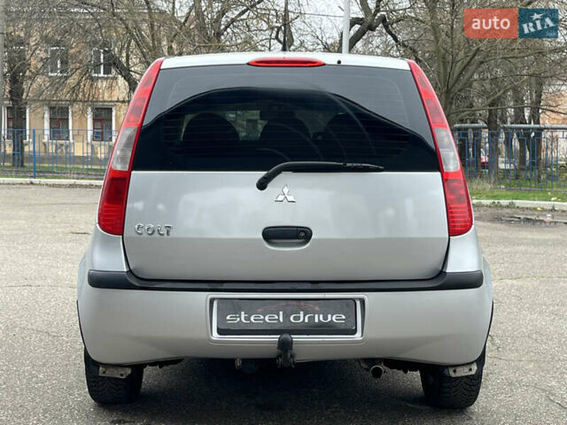 Сірий Міцубісі Кольт, об'ємом двигуна 1.33 л та пробігом 144 тис. км за 4999 $, фото 4 на Automoto.ua