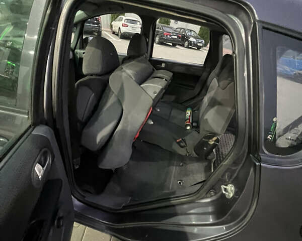 Серый Мицубиси Кольт, объемом двигателя 1.33 л и пробегом 255 тыс. км за 3250 $, фото 13 на Automoto.ua