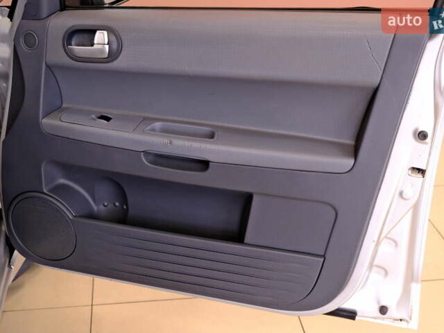 Сірий Міцубісі Кольт, об'ємом двигуна 1.3 л та пробігом 156 тис. км за 4400 $, фото 33 на Automoto.ua