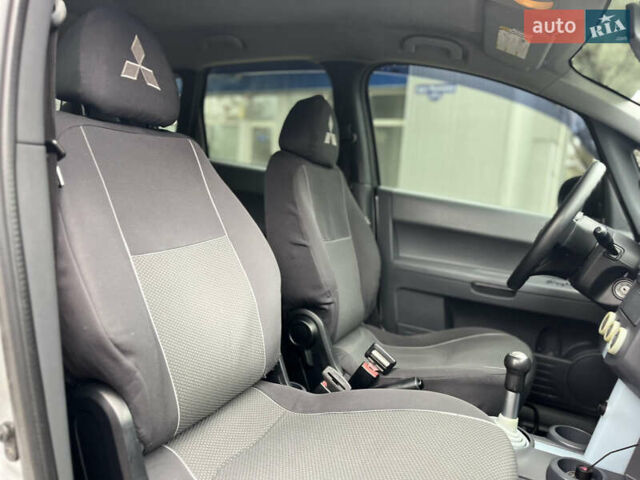 Сірий Міцубісі Кольт, об'ємом двигуна 1.33 л та пробігом 144 тис. км за 4999 $, фото 8 на Automoto.ua