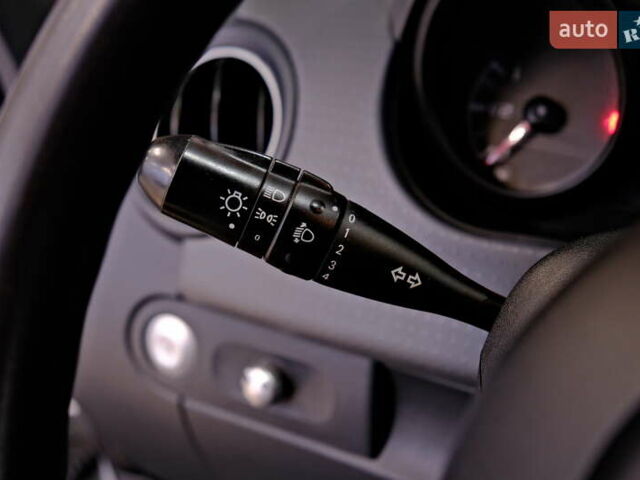 Сірий Міцубісі Кольт, об'ємом двигуна 1.3 л та пробігом 156 тис. км за 4400 $, фото 19 на Automoto.ua