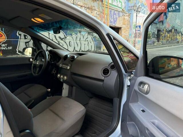 Міцубісі Кольт 2005 у Белгород-Днестровском на Automoto.ua Сірий Міцубісі Кольт, об'ємом двигуна 1.3 л та пробігом 219 тис. км за 4200 $, фото 3 на Automoto.ua
