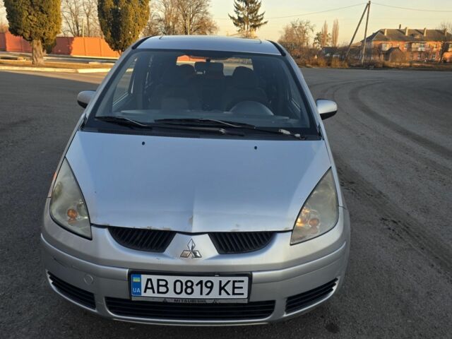 Серый Мицубиси Кольт, объемом двигателя 1.3 л и пробегом 590 тыс. км за 3900 $, фото 1 на Automoto.ua