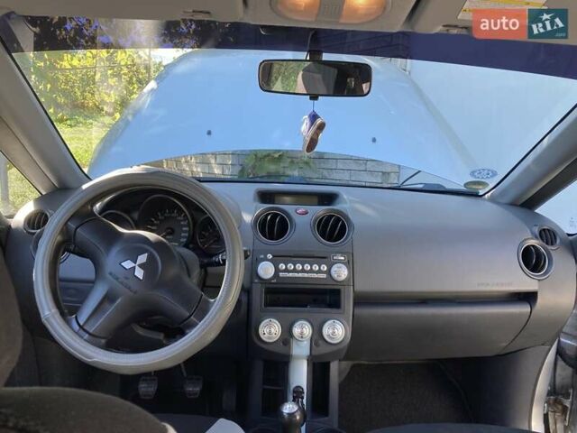 Сірий Міцубісі Кольт, об'ємом двигуна 1.3 л та пробігом 188 тис. км за 4500 $, фото 11 на Automoto.ua