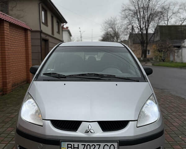 Серый Мицубиси Кольт, объемом двигателя 1.33 л и пробегом 129 тыс. км за 3950 $, фото 2 на Automoto.ua