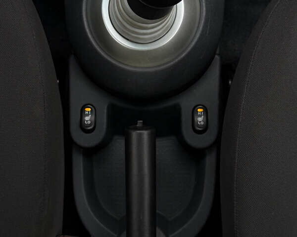 Серый Мицубиси Кольт, объемом двигателя 1.33 л и пробегом 129 тыс. км за 3950 $, фото 13 на Automoto.ua