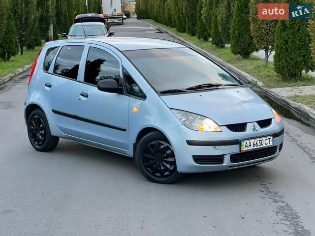 Сірий Міцубісі Кольт, объемом двигателя 1.33 л и пробегом 233 тыс. км за 3990 $, фото 2 на Automoto.ua