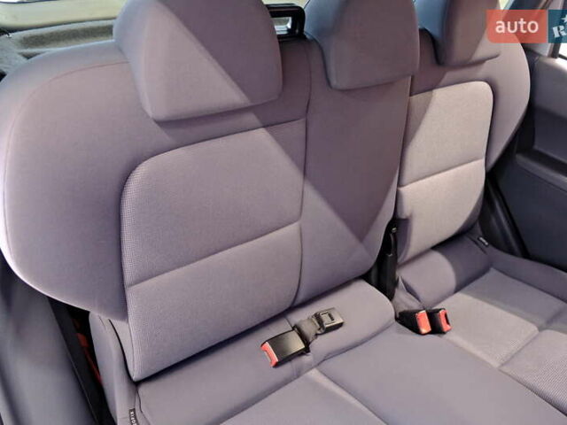 Сірий Міцубісі Кольт, об'ємом двигуна 1.3 л та пробігом 156 тис. км за 4400 $, фото 32 на Automoto.ua