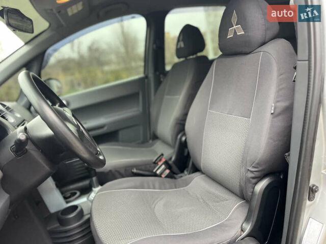 Сірий Міцубісі Кольт, об'ємом двигуна 1.33 л та пробігом 144 тис. км за 4999 $, фото 6 на Automoto.ua