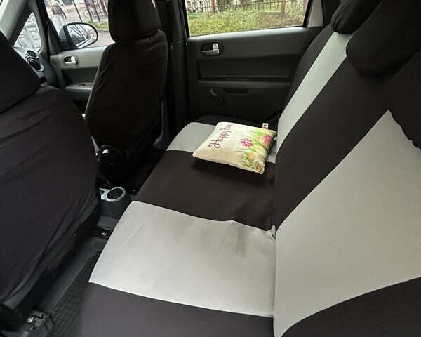 Сірий Міцубісі Кольт, об'ємом двигуна 1.3 л та пробігом 139 тис. км за 4400 $, фото 8 на Automoto.ua