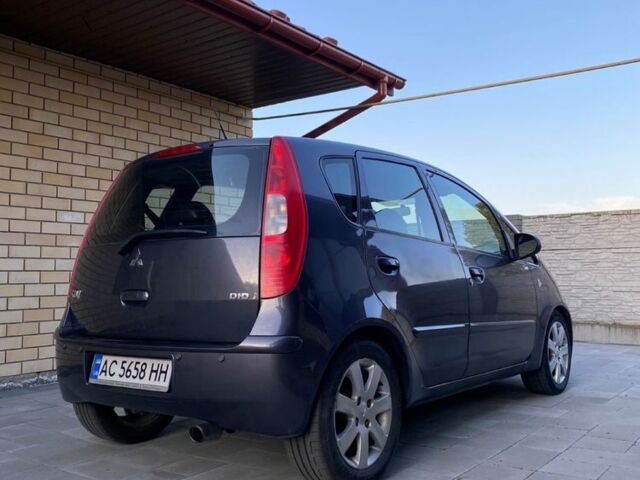 Серый Мицубиси Кольт, объемом двигателя 1.5 л и пробегом 185 тыс. км за 4500 $, фото 2 на Automoto.ua