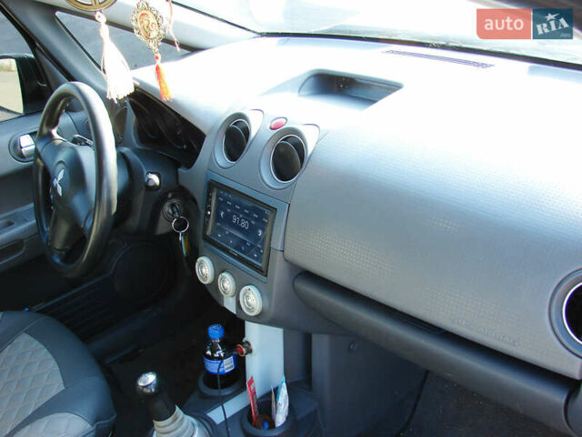 Сірий Міцубісі Кольт, об'ємом двигуна 1.33 л та пробігом 203 тис. км за 4600 $, фото 14 на Automoto.ua