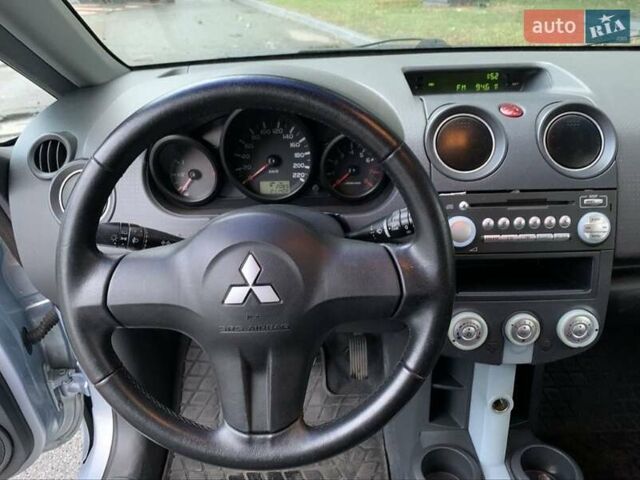 Серый Мицубиси Кольт, объемом двигателя 1.3 л и пробегом 200 тыс. км за 4500 $, фото 1 на Automoto.ua