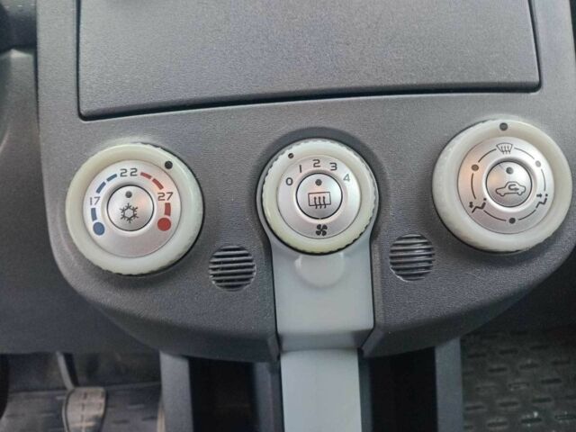 Мицубиси Кольт 2006 в Львове на Automoto.ua Серый Мицубиси Кольт, объемом двигателя 1.3 л и пробегом 179 тыс. км за 3890 $, фото 18 на Automoto.ua