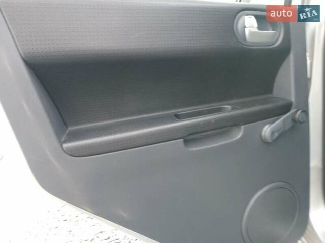 Мицубиси Кольт 2006 в Львове на Automoto.ua Серый Мицубиси Кольт, объемом двигателя 1.3 л и пробегом 179 тыс. км за 3890 $, фото 16 на Automoto.ua