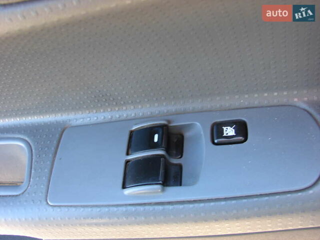 Сірий Міцубісі Кольт, об'ємом двигуна 1.33 л та пробігом 203 тис. км за 4600 $, фото 10 на Automoto.ua