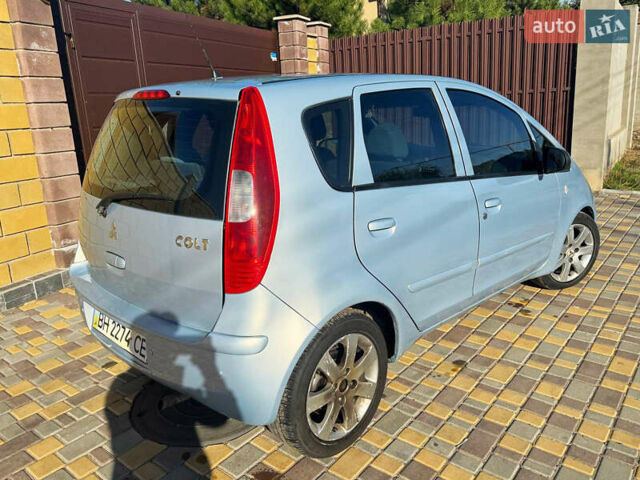 Мицубиси Кольт 2006 в Одессе на Automoto.ua Серый Мицубиси Кольт, объемом двигателя 1.5 л и пробегом 192 тыс. км за 3999 $, фото 6 на Automoto.ua