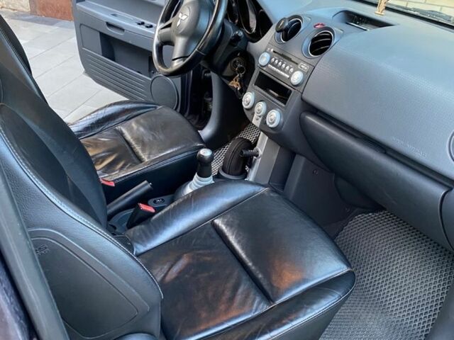 Серый Мицубиси Кольт, объемом двигателя 1.5 л и пробегом 185 тыс. км за 4500 $, фото 3 на Automoto.ua