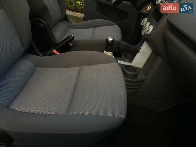 Міцубісі Кольт 2006 у Одесі на Automoto.ua Сірий Міцубісі Кольт, об'ємом двигуна 1.33 л та пробігом 66 тис. км за 4900 $, фото 57 на Automoto.ua