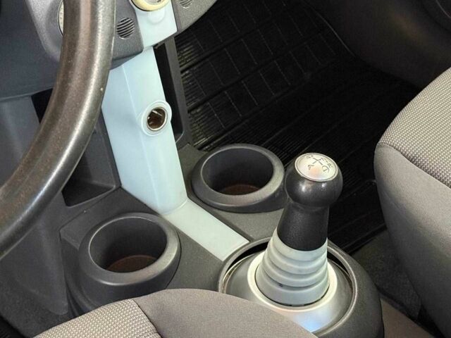 Сірий Міцубісі Кольт, об'ємом двигуна 1.5 л та пробігом 168 тис. км за 4190 $, фото 10 на Automoto.ua