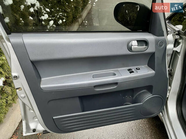 Сірий Міцубісі Кольт, об'ємом двигуна 1.3 л та пробігом 198 тис. км за 3250 $, фото 24 на Automoto.ua