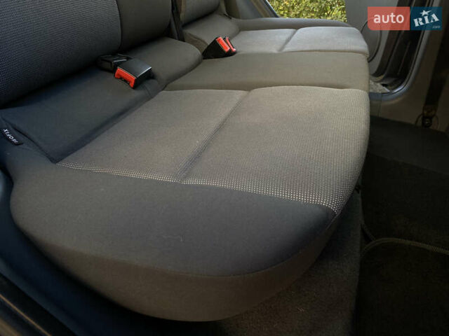 Міцубісі Кольт 2006 у Одесі на Automoto.ua Сірий Міцубісі Кольт, об'ємом двигуна 1.33 л та пробігом 66 тис. км за 4900 $, фото 54 на Automoto.ua