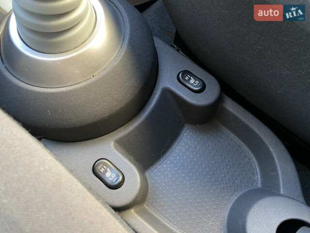 Міцубісі Кольт 2006 у Одесі на Automoto.ua Сірий Міцубісі Кольт, об'ємом двигуна 1.33 л та пробігом 66 тис. км за 4900 $, фото 46 на Automoto.ua