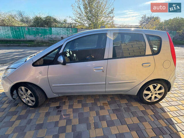 Мицубиси Кольт 2006 в Одессе на Automoto.ua Серый Мицубиси Кольт, объемом двигателя 1.5 л и пробегом 192 тыс. км за 3999 $, фото 3 на Automoto.ua