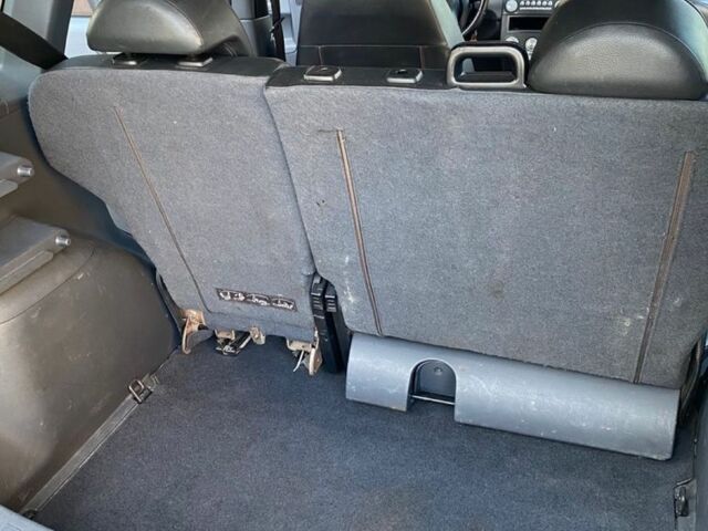 Серый Мицубиси Кольт, объемом двигателя 1.5 л и пробегом 185 тыс. км за 4500 $, фото 5 на Automoto.ua