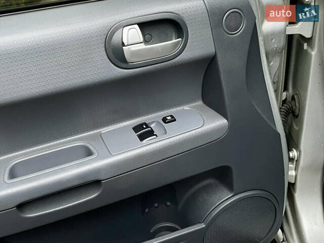 Серый Мицубиси Кольт, объемом двигателя 1.3 л и пробегом 198 тыс. км за 2999 $, фото 12 на Automoto.ua