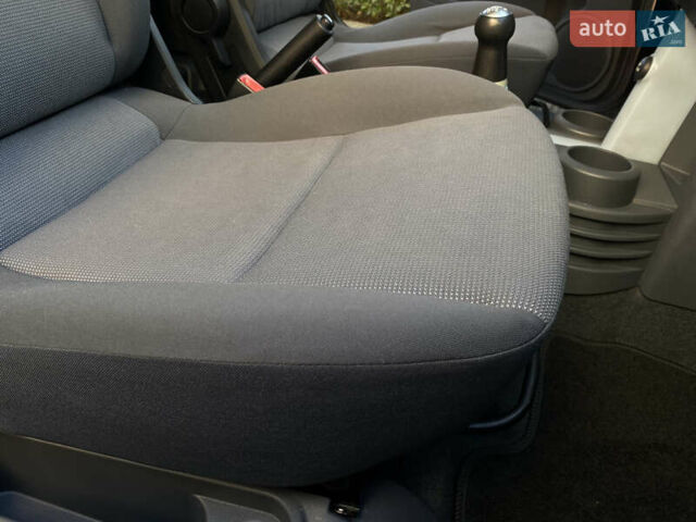 Міцубісі Кольт 2006 у Одесі на Automoto.ua Сірий Міцубісі Кольт, об'ємом двигуна 1.33 л та пробігом 66 тис. км за 4900 $, фото 58 на Automoto.ua