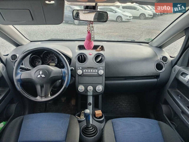 Мицубиси Кольт 2006 в Львове на Automoto.ua Серый Мицубиси Кольт, объемом двигателя 1.3 л и пробегом 179 тыс. км за 3890 $, фото 13 на Automoto.ua