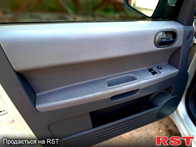 Сірий Міцубісі Кольт, об'ємом двигуна 1.3 л та пробігом 160 тис. км за 4600 $, фото 6 на Automoto.ua