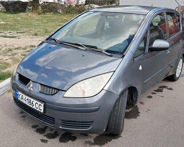 Сірий Міцубісі Кольт, об'ємом двигуна 1.33 л та пробігом 230 тис. км за 3200 $, фото 2 на Automoto.ua