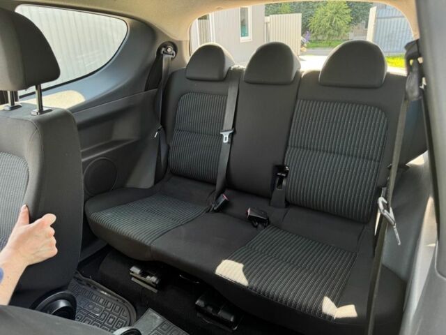 Сірий Міцубісі Кольт, об'ємом двигуна 1.5 л та пробігом 232 тис. км за 4500 $, фото 16 на Automoto.ua