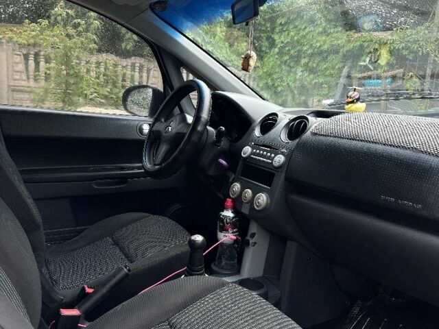 Сірий Міцубісі Кольт, об'ємом двигуна 1.3 л та пробігом 340 тис. км за 3600 $, фото 1 на Automoto.ua