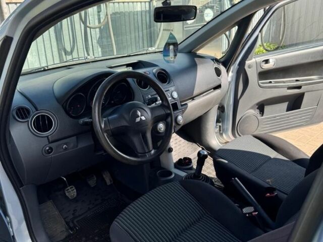 Сірий Міцубісі Кольт, об'ємом двигуна 1.5 л та пробігом 232 тис. км за 4500 $, фото 10 на Automoto.ua