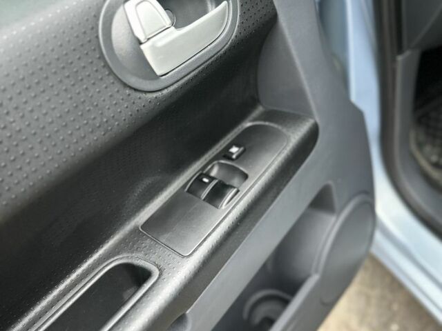 Серый Мицубиси Кольт, объемом двигателя 1.4 л и пробегом 149 тыс. км за 4799 $, фото 19 на Automoto.ua