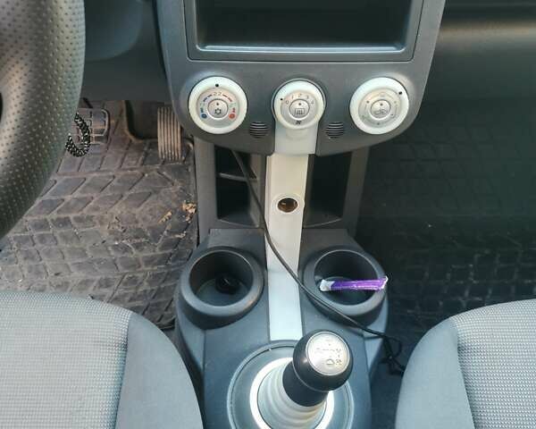 Сірий Міцубісі Кольт, об'ємом двигуна 1.33 л та пробігом 153 тис. км за 3500 $, фото 12 на Automoto.ua