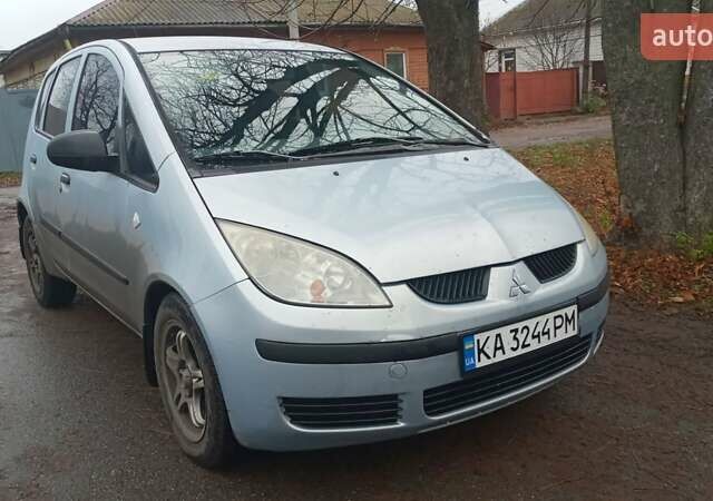 Сірий Міцубісі Кольт, об'ємом двигуна 1.3 л та пробігом 263 тис. км за 3700 $, фото 10 на Automoto.ua