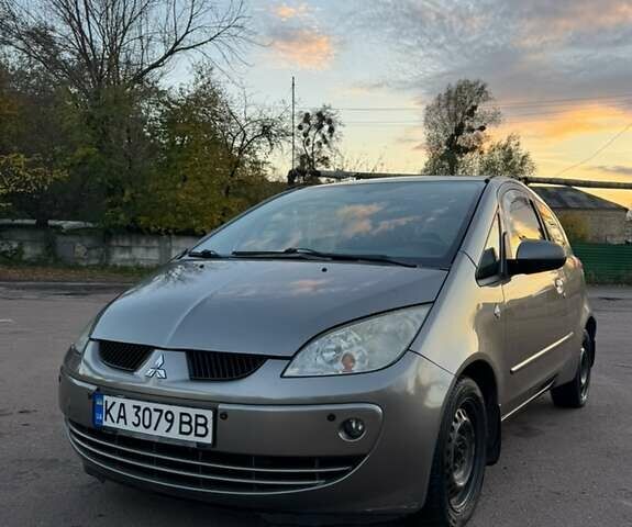 Міцубісі Кольт 2008 у Києві на Automoto.ua Сірий Міцубісі Кольт, об'ємом двигуна 1.33 л та пробігом 212 тис. км за 3900 $, фото 1 на Automoto.ua