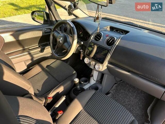 Серый Мицубиси Кольт, объемом двигателя 0 л и пробегом 203 тыс. км за 5490 $, фото 9 на Automoto.ua