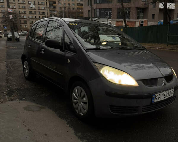 Сірий Міцубісі Кольт, об'ємом двигуна 1.3 л та пробігом 261 тис. км за 3500 $, фото 1 на Automoto.ua
