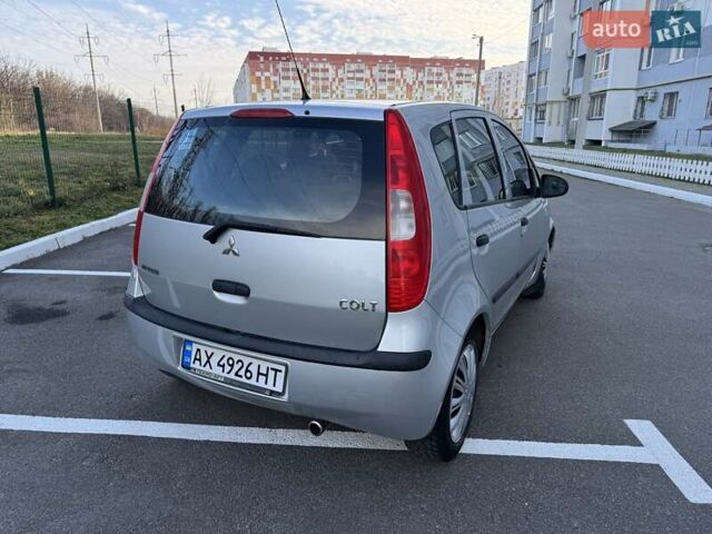 Серый Мицубиси Кольт, объемом двигателя 1.33 л и пробегом 143 тыс. км за 4500 $, фото 3 на Automoto.ua