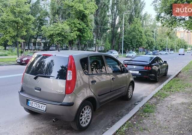 Міцубісі Кольт 2008 у Вінниці на Automoto.ua Сірий Міцубісі Кольт, об'ємом двигуна 1.33 л та пробігом 160 тис. км за 4600 $, фото 22 на Automoto.ua