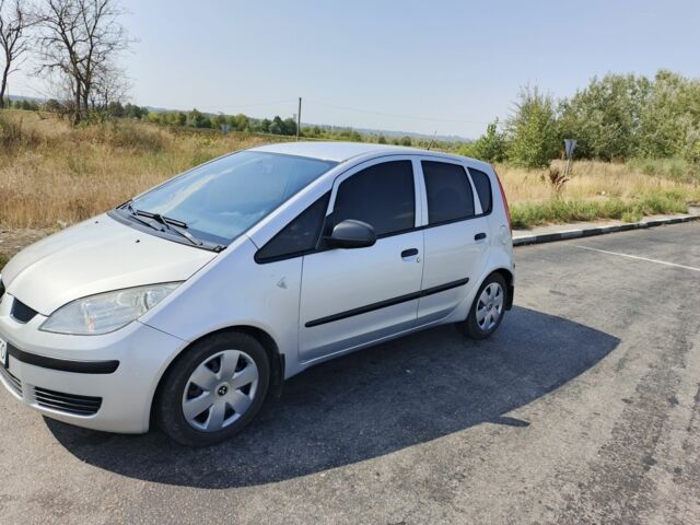 Сірий Міцубісі Кольт, об'ємом двигуна 1.3 л та пробігом 220 тис. км за 3800 $, фото 1 на Automoto.ua