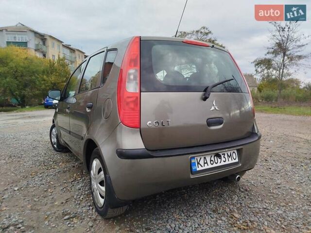 Міцубісі Кольт 2008 у Первомайськ на Automoto.ua Сірий Міцубісі Кольт, об'ємом двигуна 1.33 л та пробігом 188 тис. км за 4000 $, фото 3 на Automoto.ua