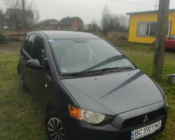 Сірий Міцубісі Кольт, об'ємом двигуна 1.33 л та пробігом 382 тис. км за 3999 $, фото 5 на Automoto.ua