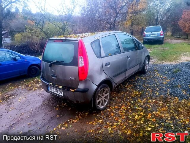 Міцубісі Кольт 2008 у Мерефа на Automoto.ua Сірий Міцубісі Кольт, об'ємом двигуна 1.3 л та пробігом 200 тис. км за 1300 $, фото 5 на Automoto.ua