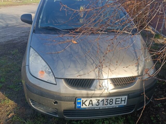 Серый Мицубиси Кольт, объемом двигателя 1.3 л и пробегом 147 тыс. км за 3850 $, фото 1 на Automoto.ua